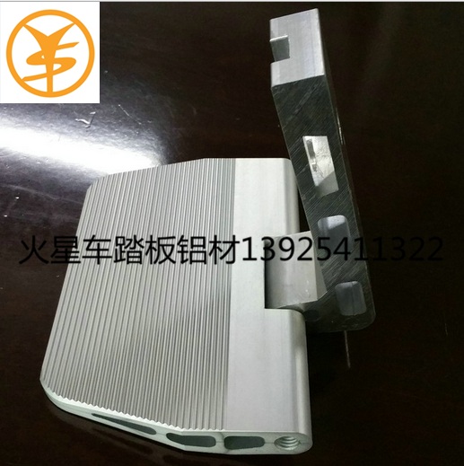 ������Զ������Ͻ��̤�壬���ǳ����Ͻ��̤�嶨�������ĳ���