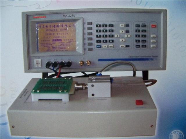 简要说明: MZ3280自动变压器测试系统是一种专用于各种电子变压器品质检验的多功能、自动化的变压器综合参数测试系统。该系统可提供100Hz-1MHz的测试频率,变压器扫瞄测试涵盖了变压器的各种低压参数,包括电感L、漏感量Lk、圈数比Turn-ratio、直流电阻DCR、阻抗Z、线圈间容量C,品质因素Q、串联等效电阻额ESR、相位Ps,引脚短路检查等。本系统采用先进的数字采样技术及高速长寿命扫描测试夹具,使以往费时低效的变压器检验变得快速、精确。 MZ3280特有METER模式,能够做为高精度、高速度、测